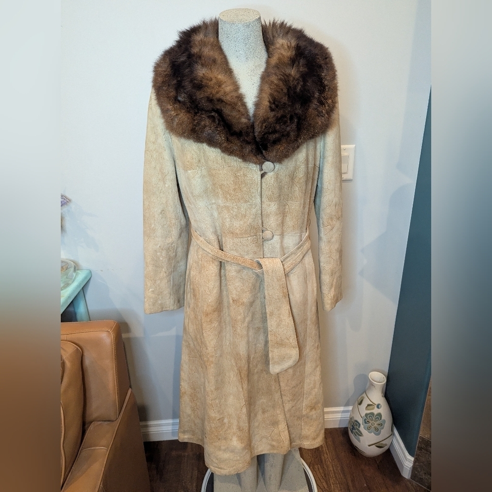 Vintage Rajac genuine Leather and fur trench coat, 60s/70s. Woman's size S/M